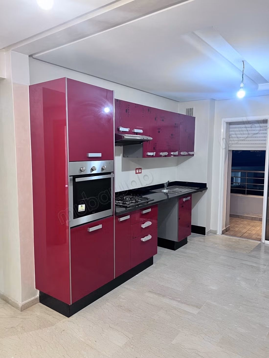 Appartement à louer dans la Zone Industrielle d'Agadir. 2 belles chambres. Résidence avec gardien, grande piscine