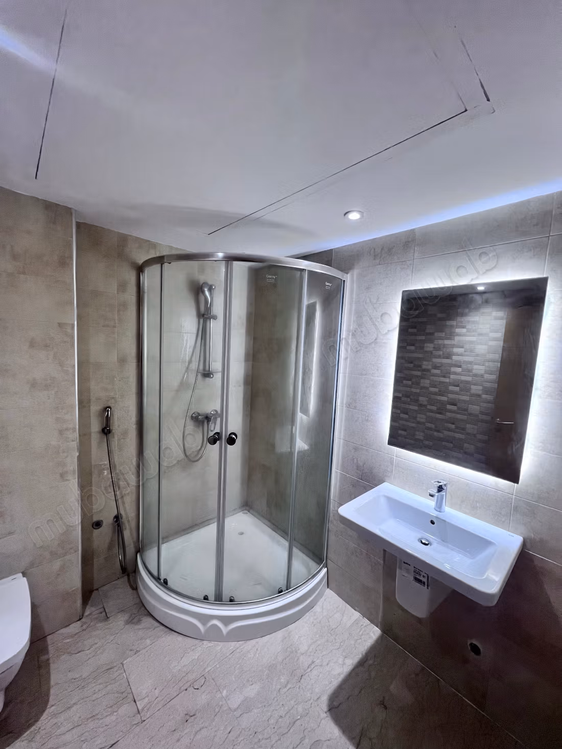Appartement à louer dans la Zone Industrielle d'Agadir. 2 belles chambres. Résidence avec gardien, grande piscine