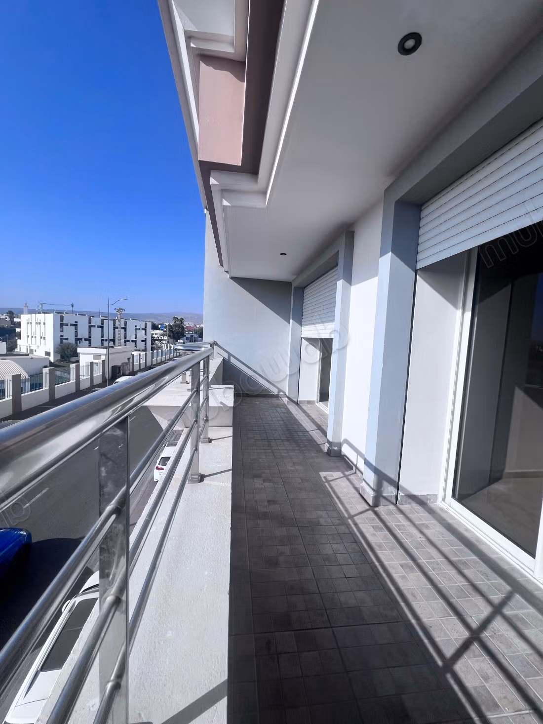 Appartement à louer dans la Zone Industrielle d'Agadir. 2 belles chambres. Résidence avec gardien, grande piscine