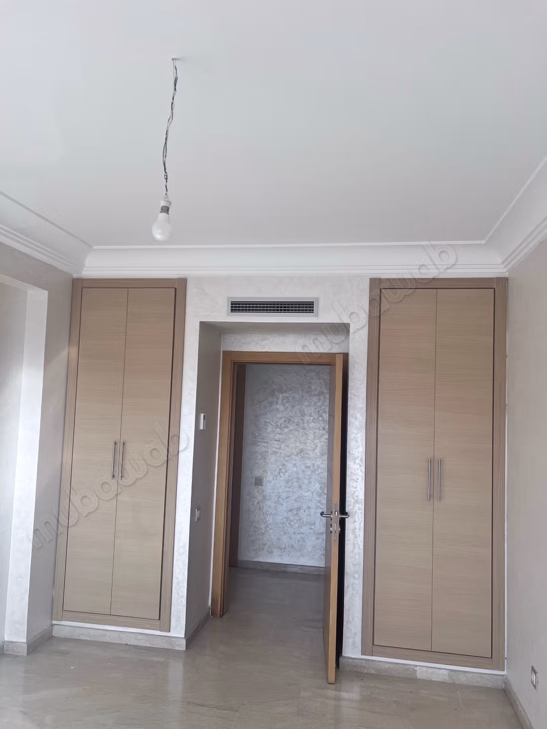 Appartement à louer dans la Zone Industrielle d'Agadir. 2 belles chambres. Résidence avec gardien, grande piscine