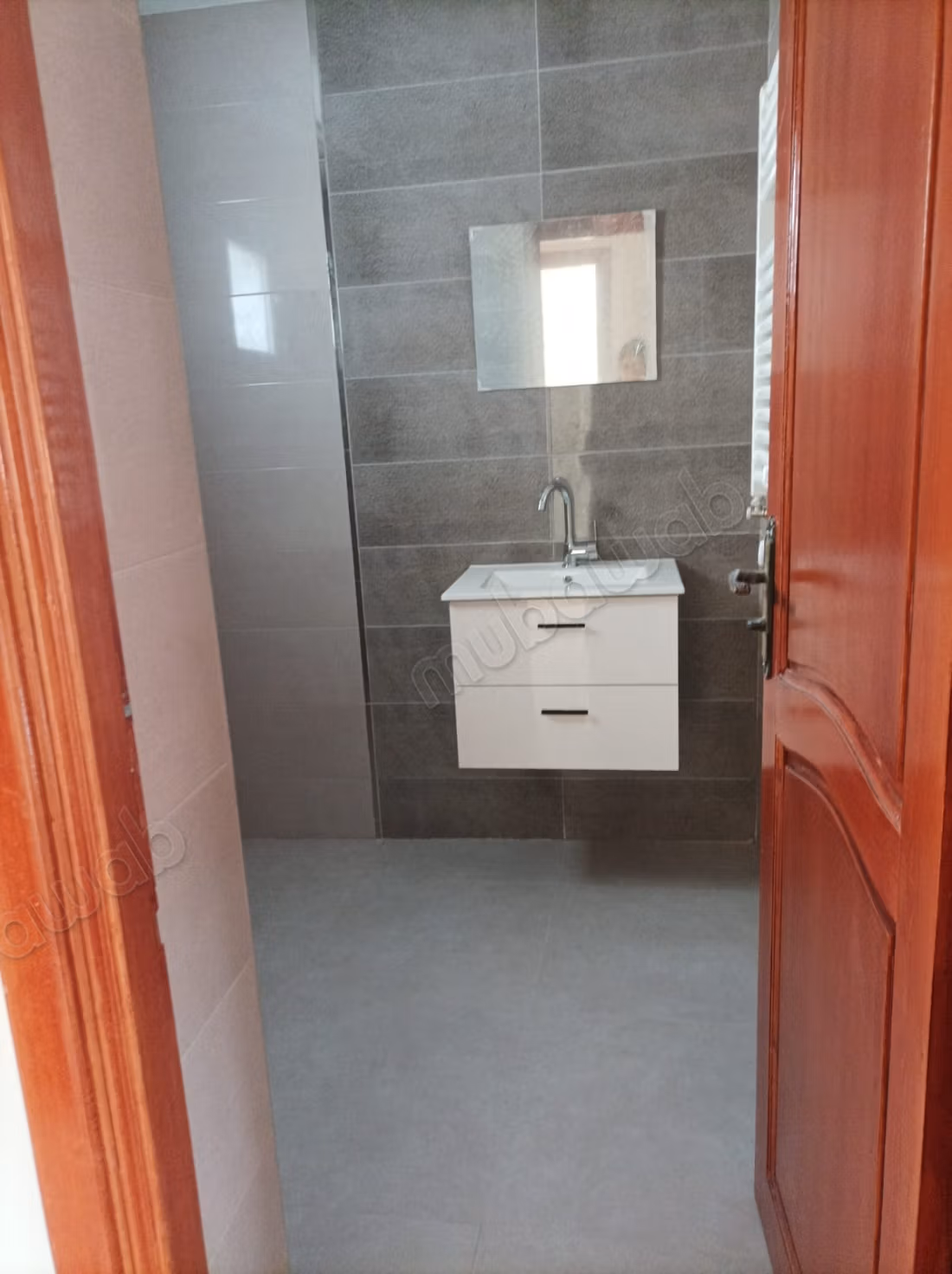 Beautiful and spacious high-standard new apartment