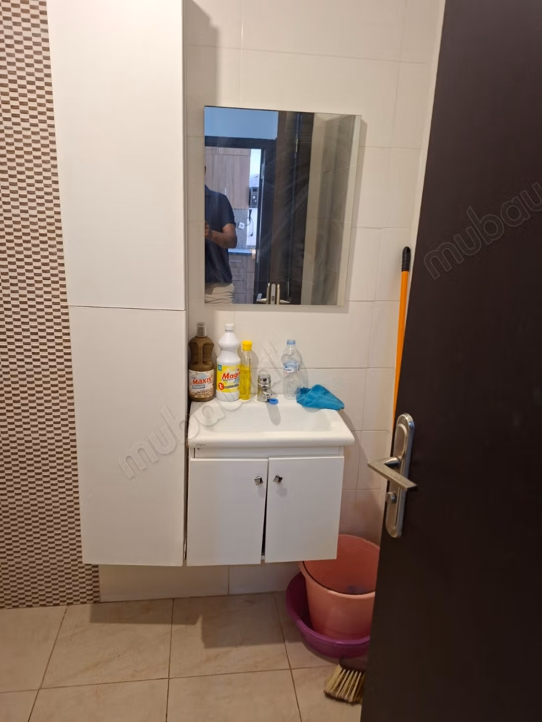 Affitta questo appartamento a Mabrouka. 2 camere da letto accoglienti. Ben arredato