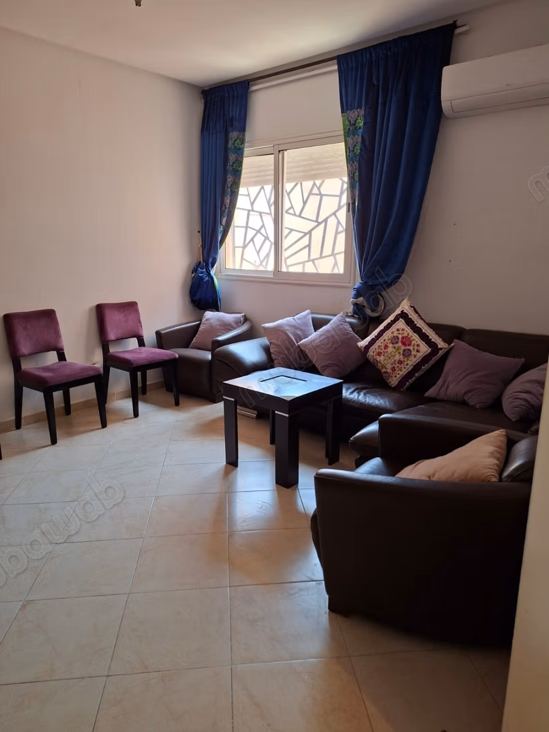 Affitta questo appartamento a Mabrouka. 2 camere da letto accoglienti. Ben arredato