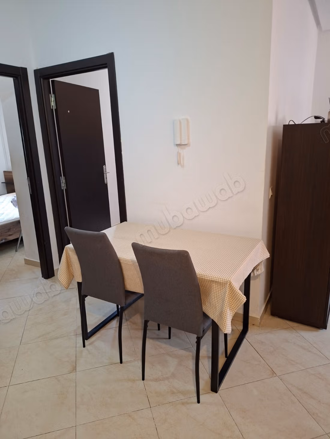 Affitta questo appartamento a Mabrouka. 2 camere da letto accoglienti. Ben arredato