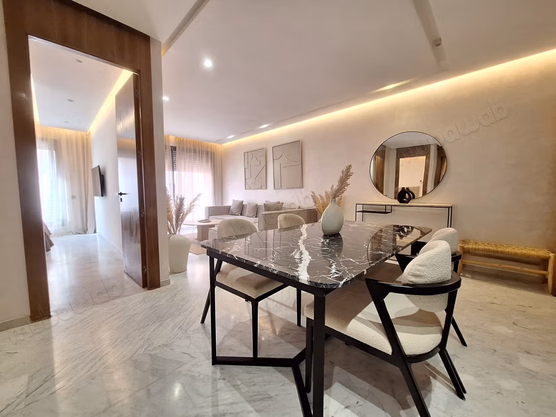Bellissimo appartamento in affitto a Guéliz. Superficie totale 80 m². Arredato