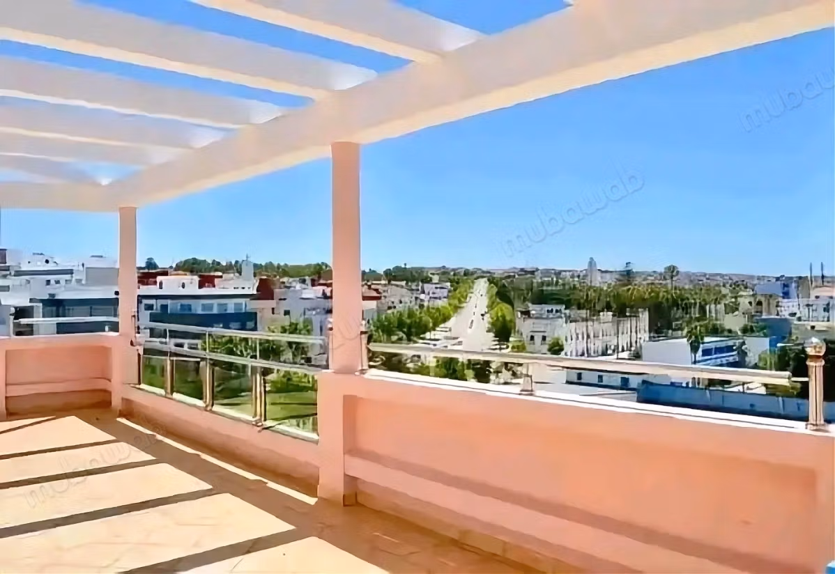 Apartments for rent in Asilah. 2 comfortable rooms. Sturdy door and double glazing system