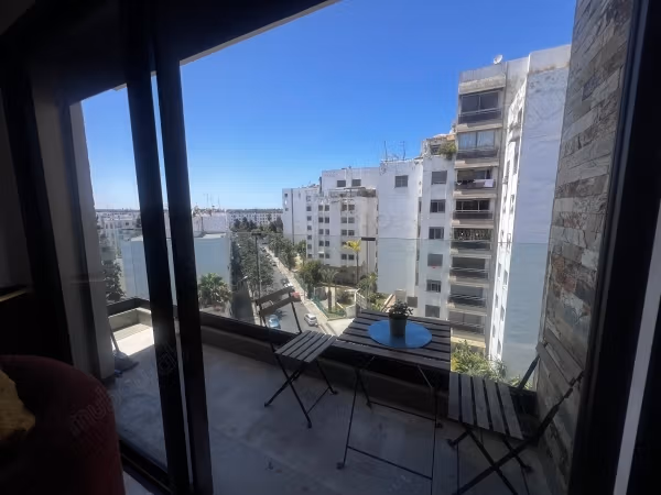 Studio Super Ensoleillé et Très bien Situé