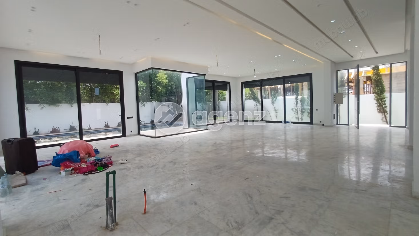 Villa à vendre 690 m², 7 chambres Route d'Azzemmour Dar Bouazza