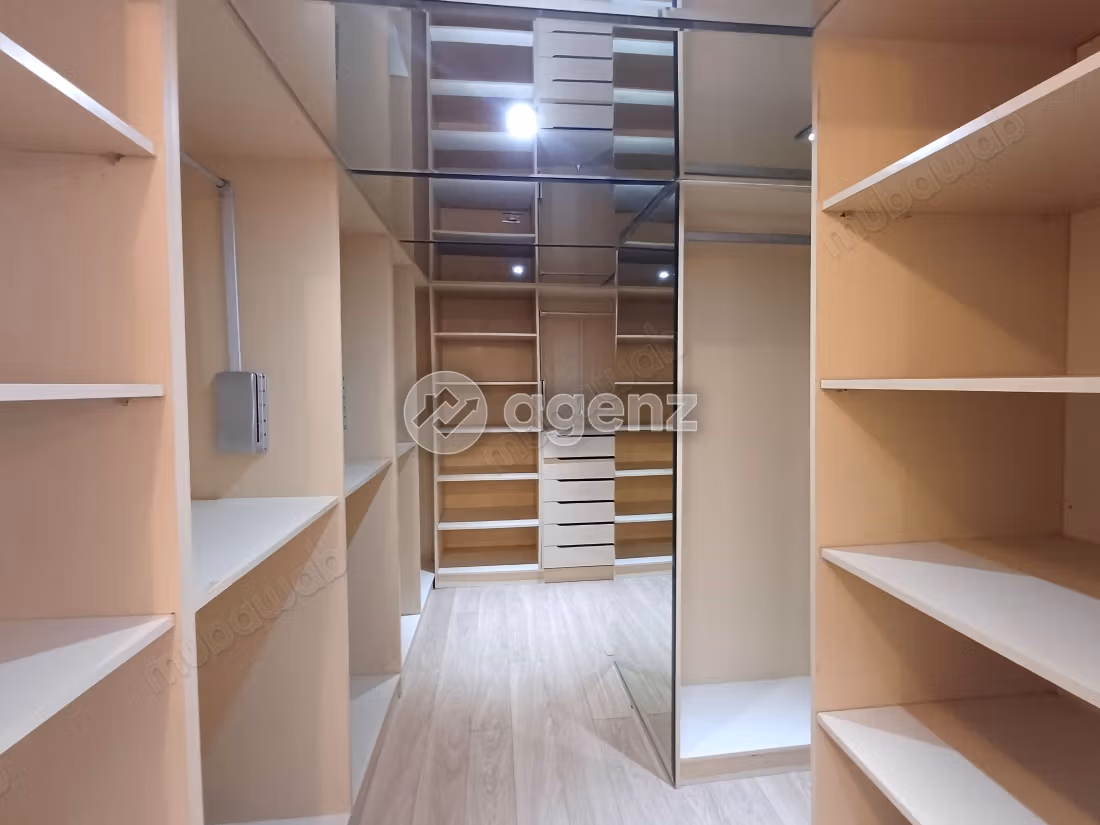 Appartement te koop 238 m², 4 slaapkamers Palmier Casablanca