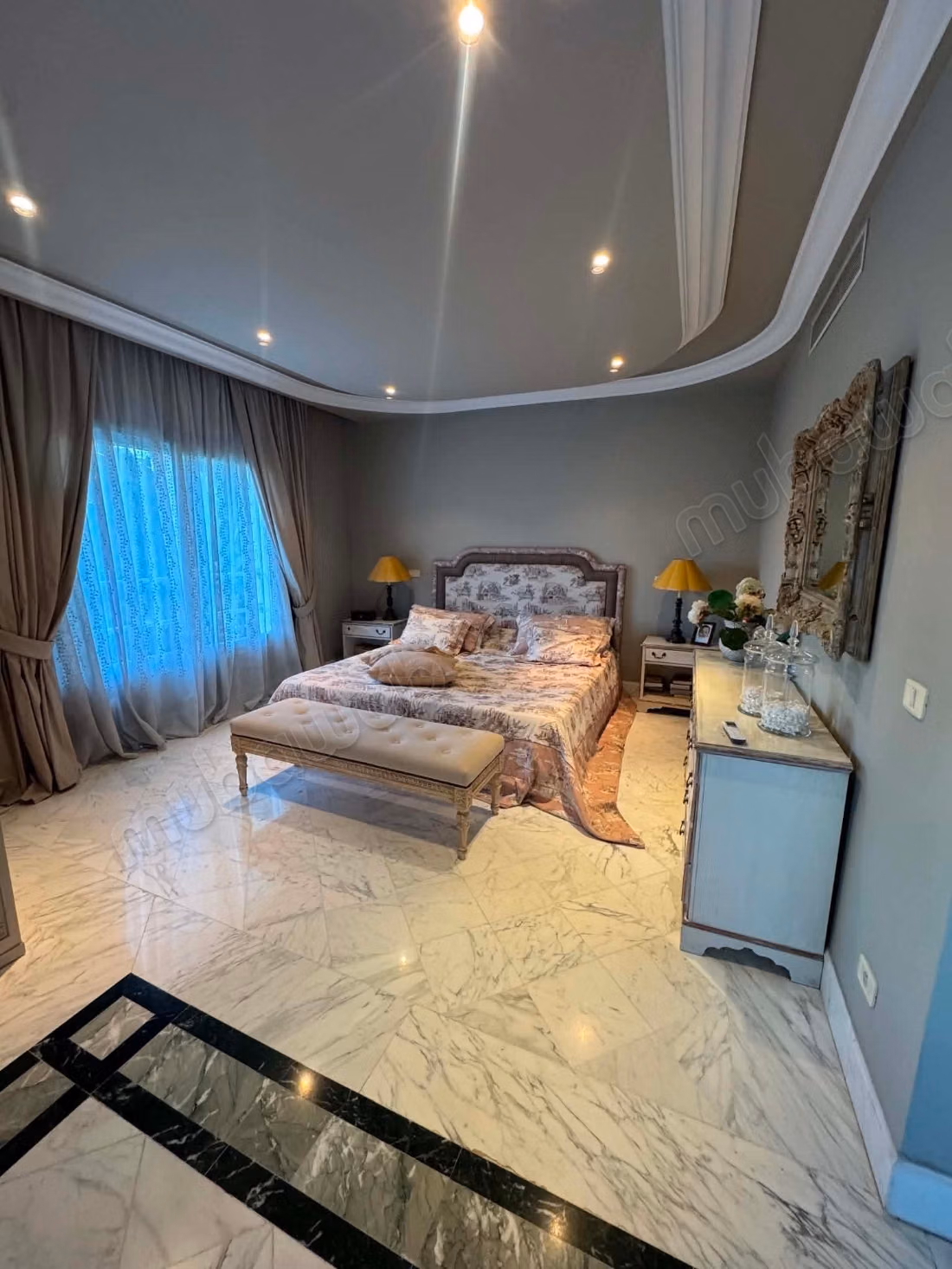 Villa con piscina in affitto a Menzah 1