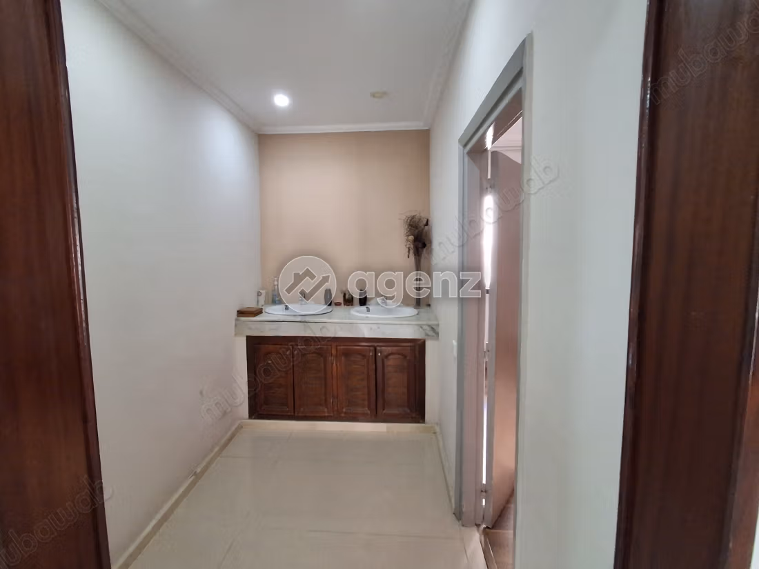 Appartamento in vendita di 164 m², 3 camere Beauséjour Casablanca