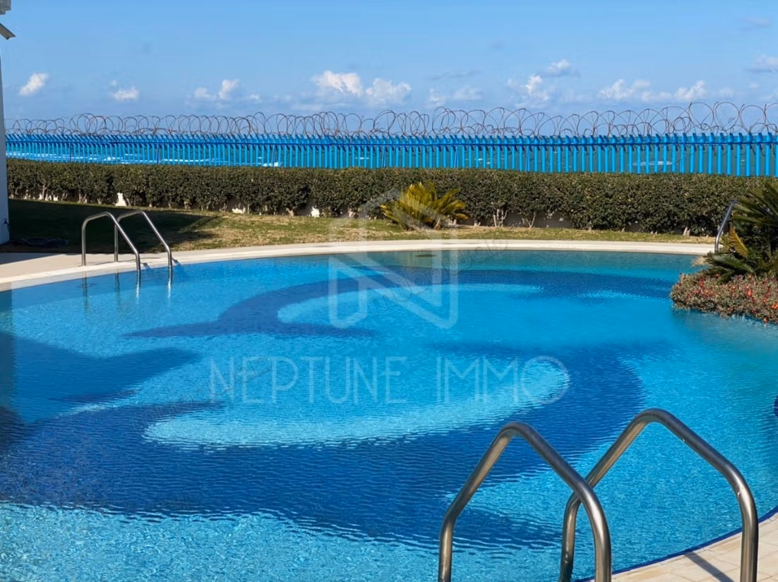 Villa de prestige avec vue imprenable sur la mer