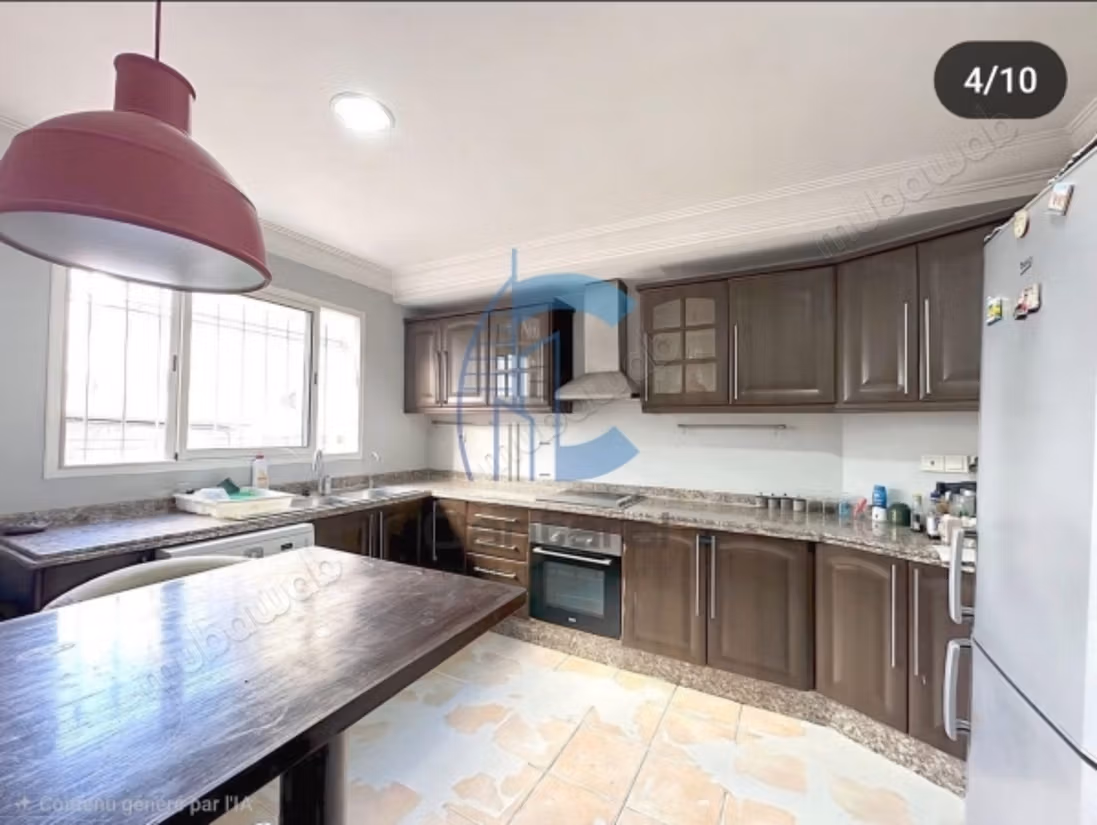 Semi-gemeubileerd appartement te koop in Racine