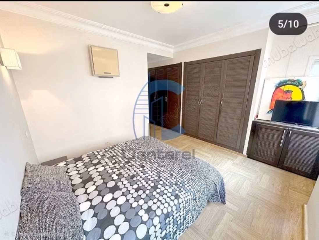 Semi-gemeubileerd appartement te koop in Racine