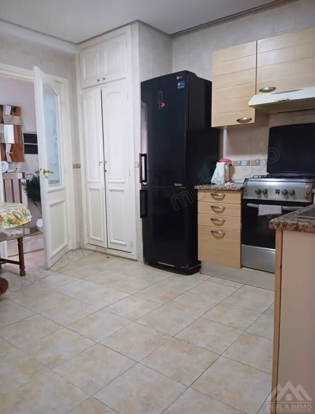 À vendre un appartement s2 à cité Enasser 2