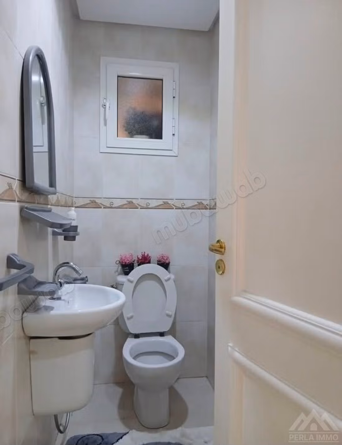 À vendre un appartement s2 à cité Enasser 2