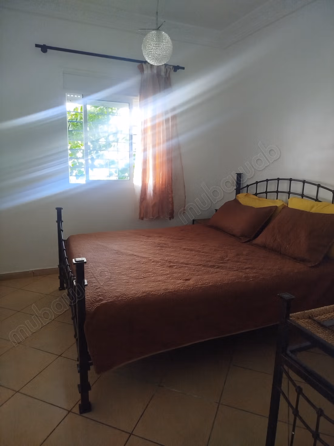 Apartamentos en alquiler en Martil. Superficie total de 70 m². puerta resistente, salón marroquí tradicional