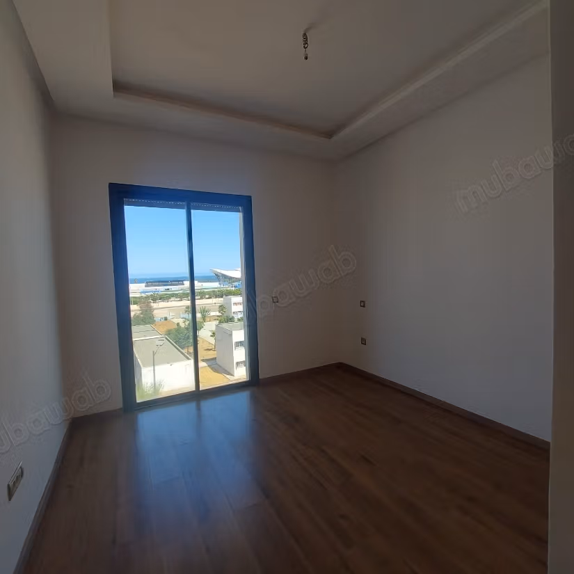 For rent – Superb new apartment with sea view