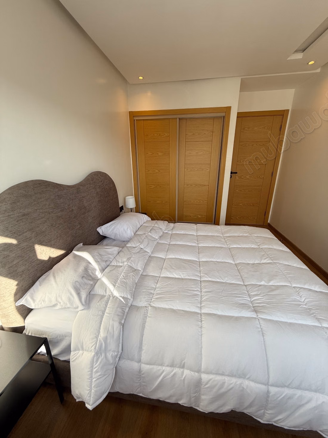 Magnífico apartamento nuevo amueblado en alquiler por noches – Hay Riad, Avenida Annakhil