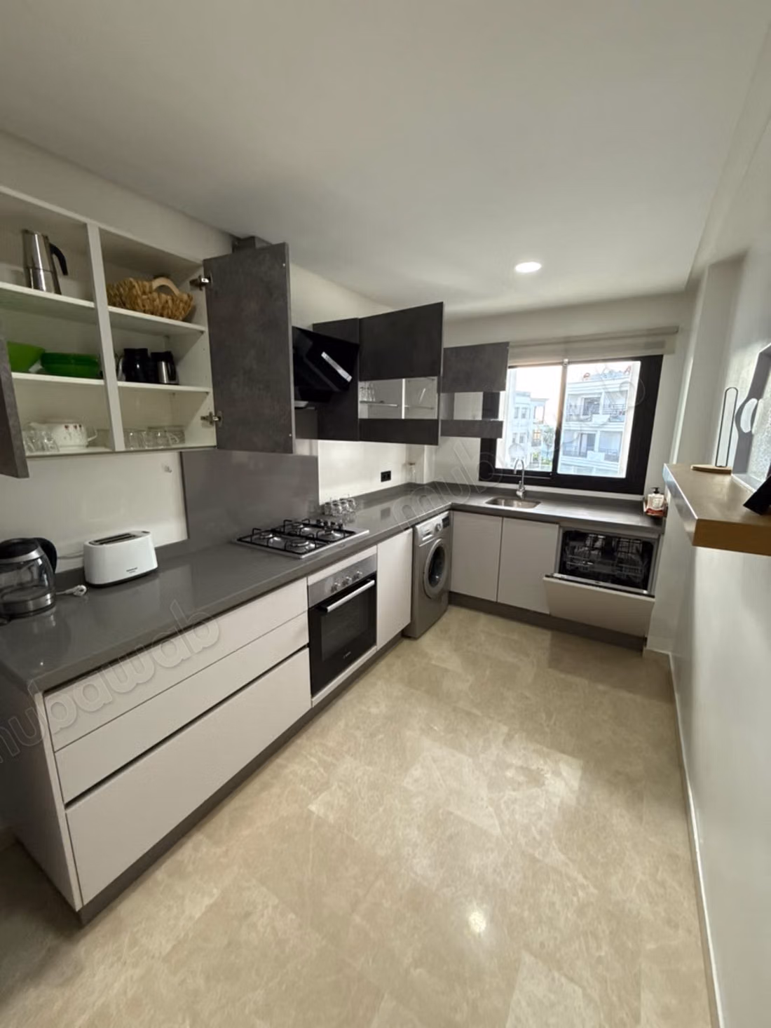 Magnífico apartamento nuevo amueblado en alquiler por noches – Hay Riad, Avenida Annakhil