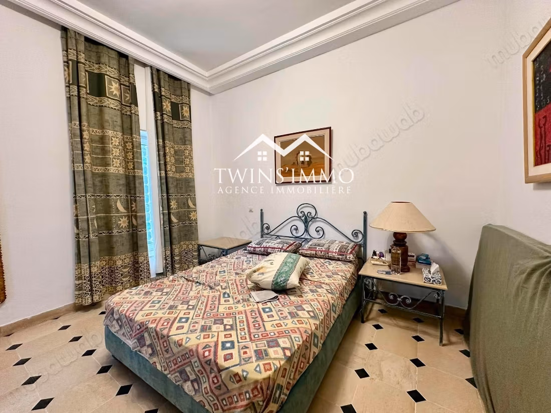 Large furnished villa in La Marsa