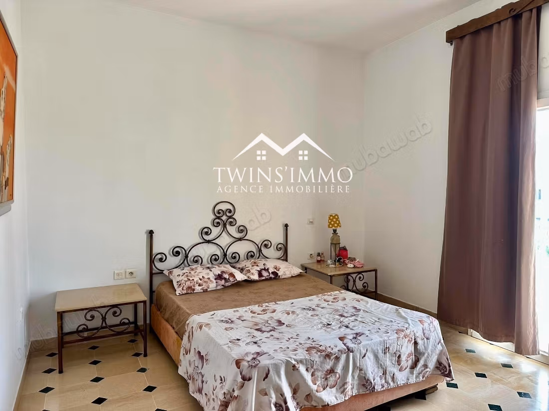Large furnished villa in La Marsa