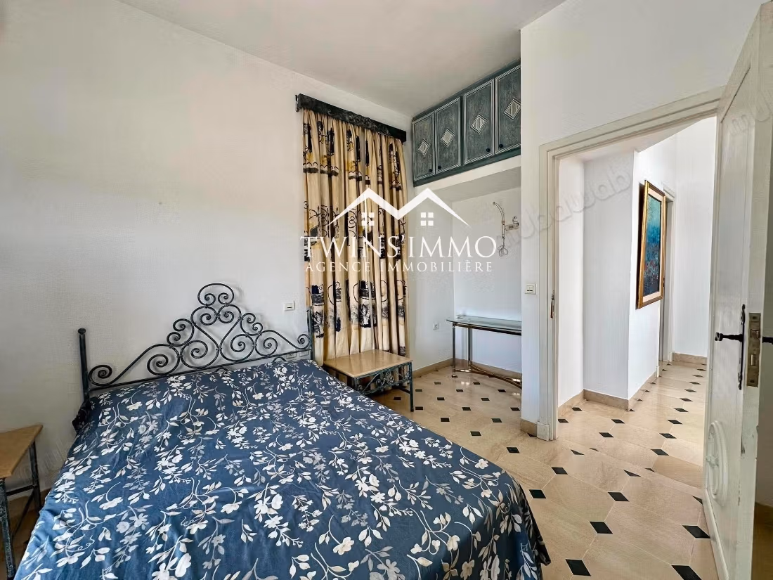 Large furnished villa in La Marsa