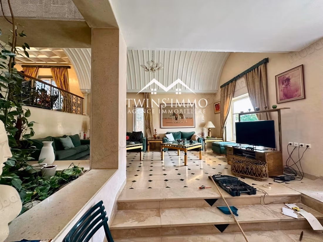 Large furnished villa in La Marsa