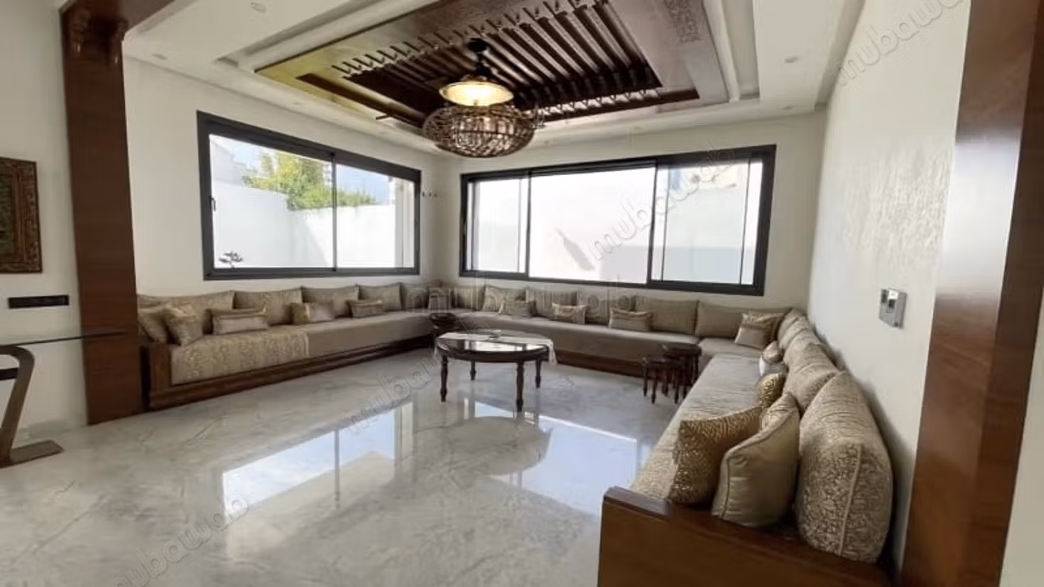 Luxury villa with pool – Hay Riad