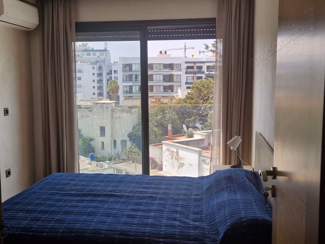 Louez cet appartement à Palmier. 
3 pièces. 
Climatisation