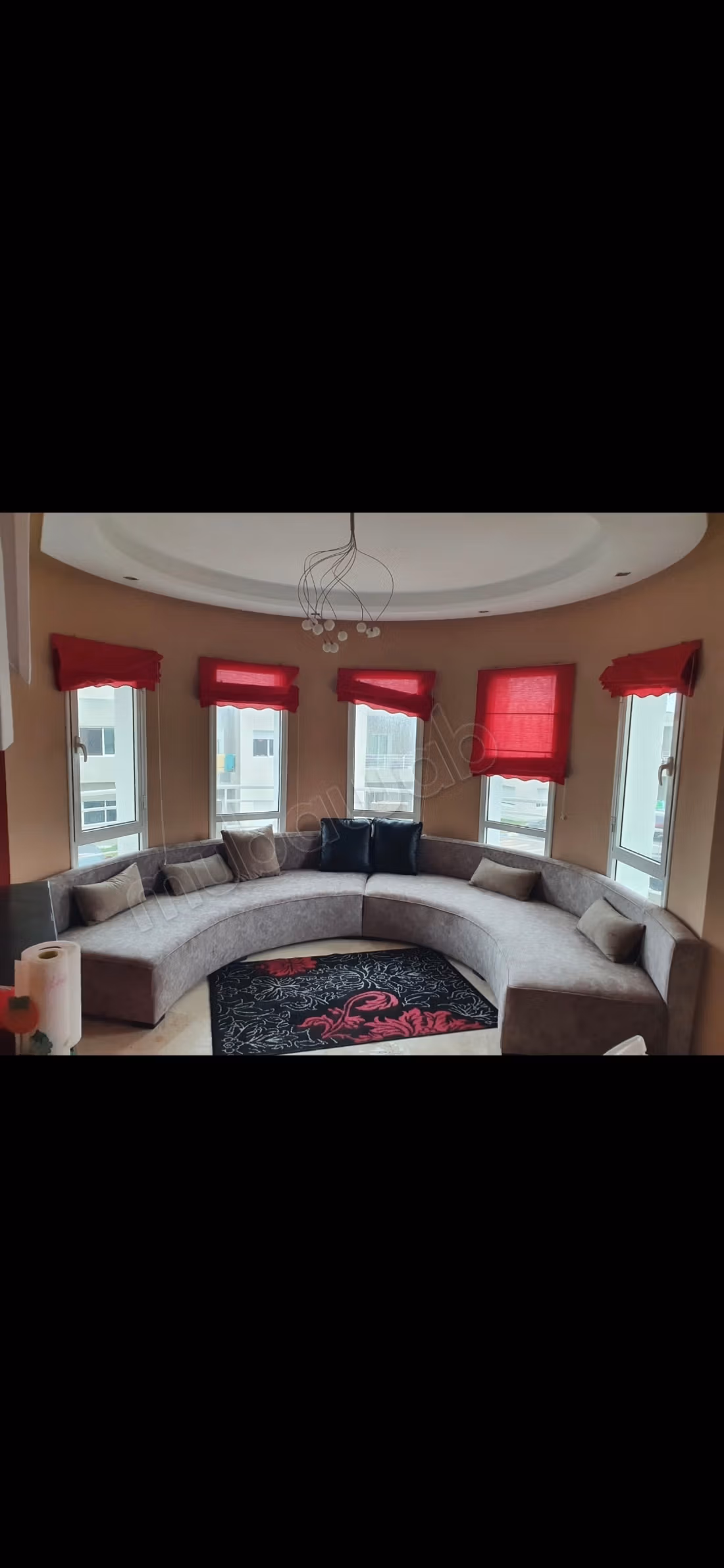 Grand appartement meublé pieds dans l'eau