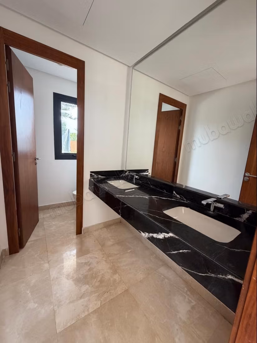 Magnificent empty villa for rent in Darbouazza