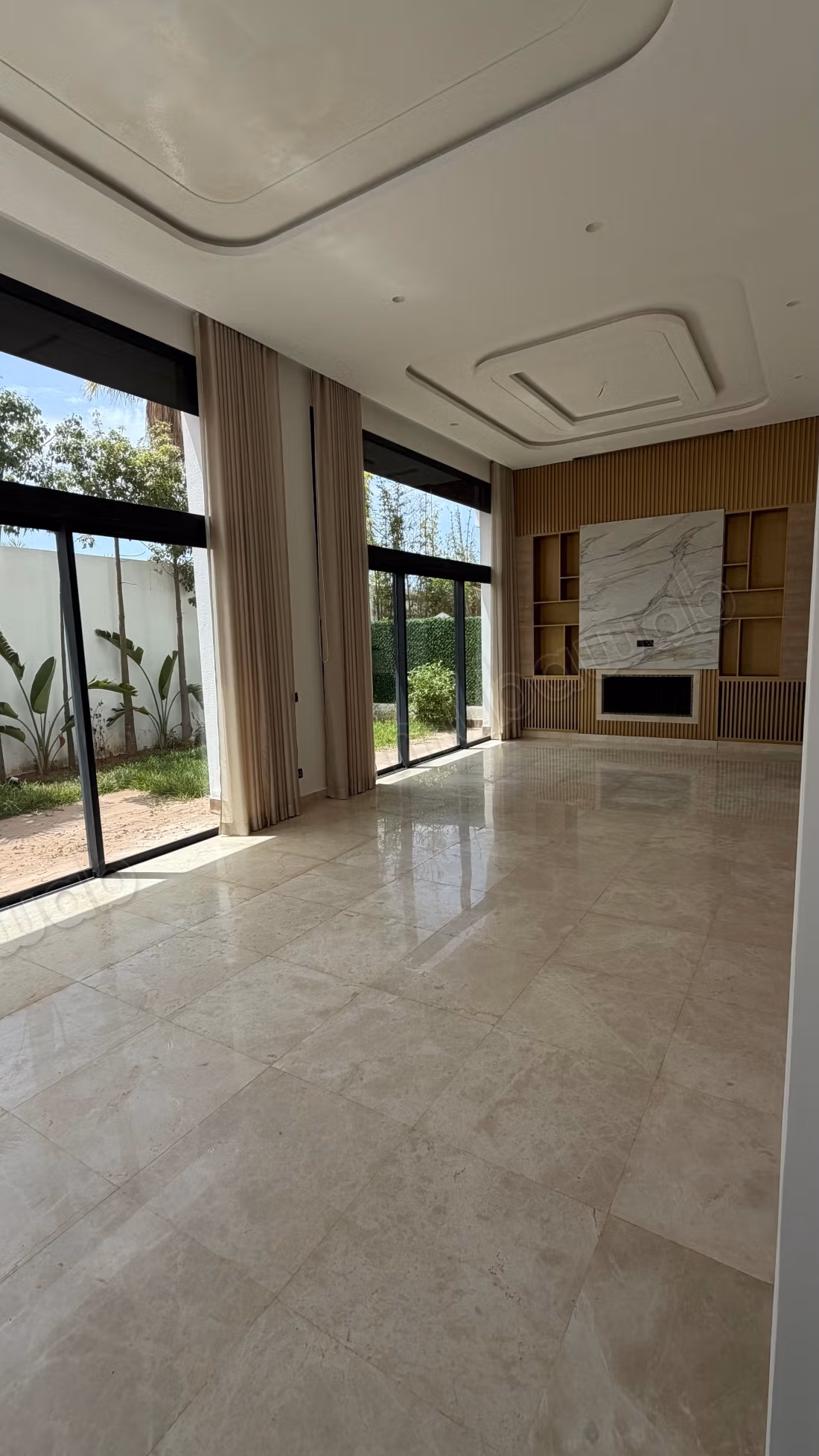 Magnificent empty villa for rent in Darbouazza