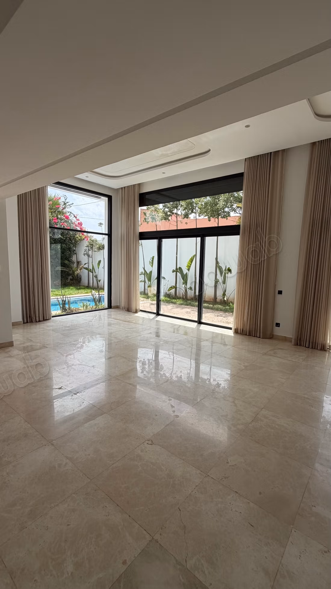 Magnificent empty villa for rent in Darbouazza