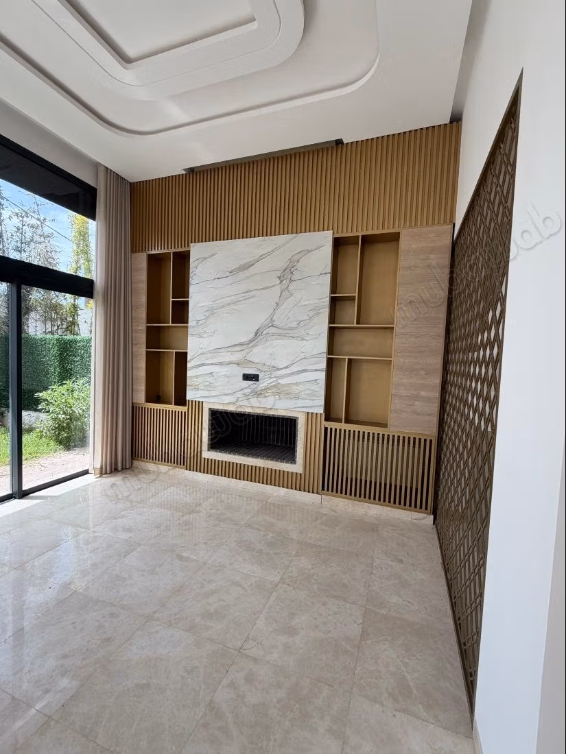 Magnificent empty villa for rent in Darbouazza
