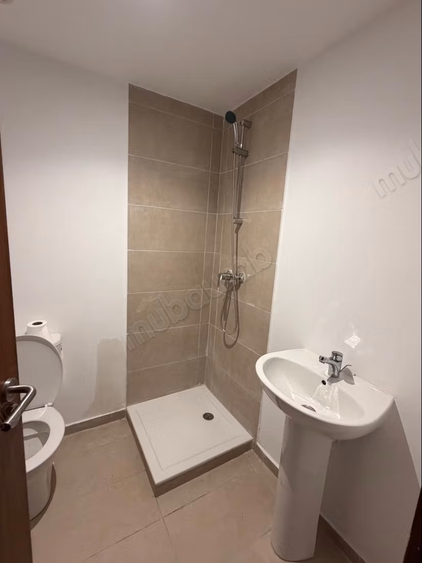 Magnificent empty villa for rent in Darbouazza