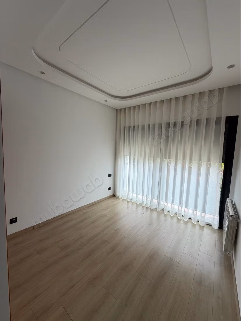 Magnificent empty villa for rent in Darbouazza
