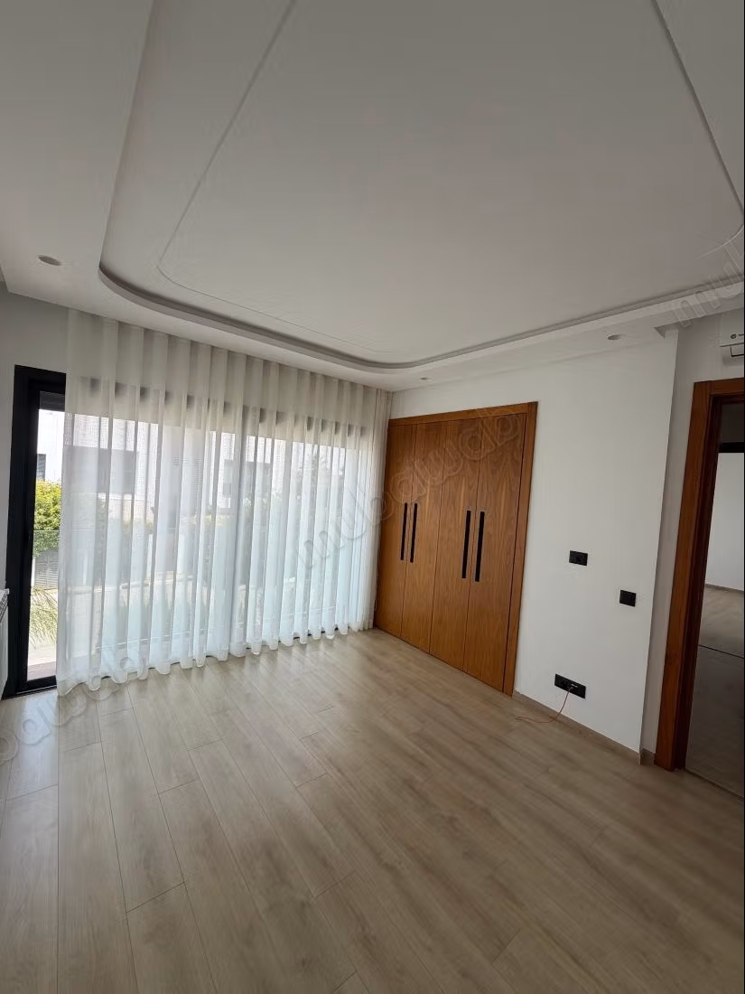 Magnificent empty villa for rent in Darbouazza