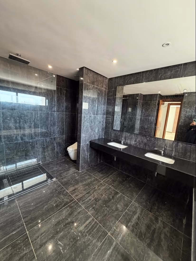 Magnificent empty villa for rent in Darbouazza