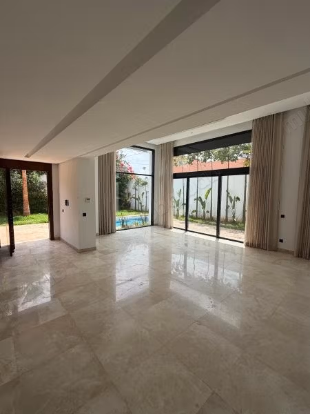Magnifieke lege villa te huur in Darbouazza