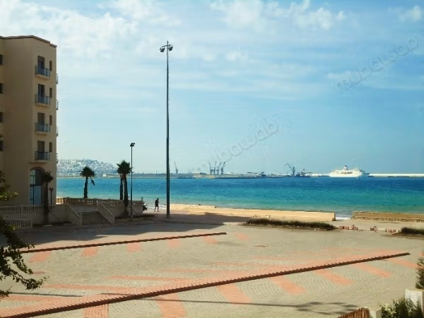 Superbe appart de vacances en pleine corniche tang