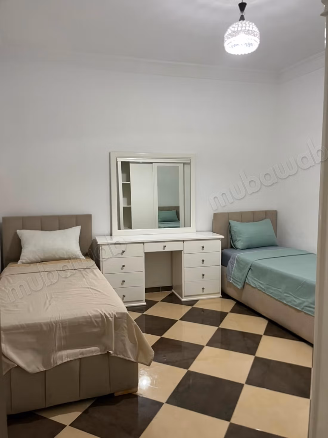 Beautiful apartment for sale in Martil. 2 rooms. Solid door, secured residence
