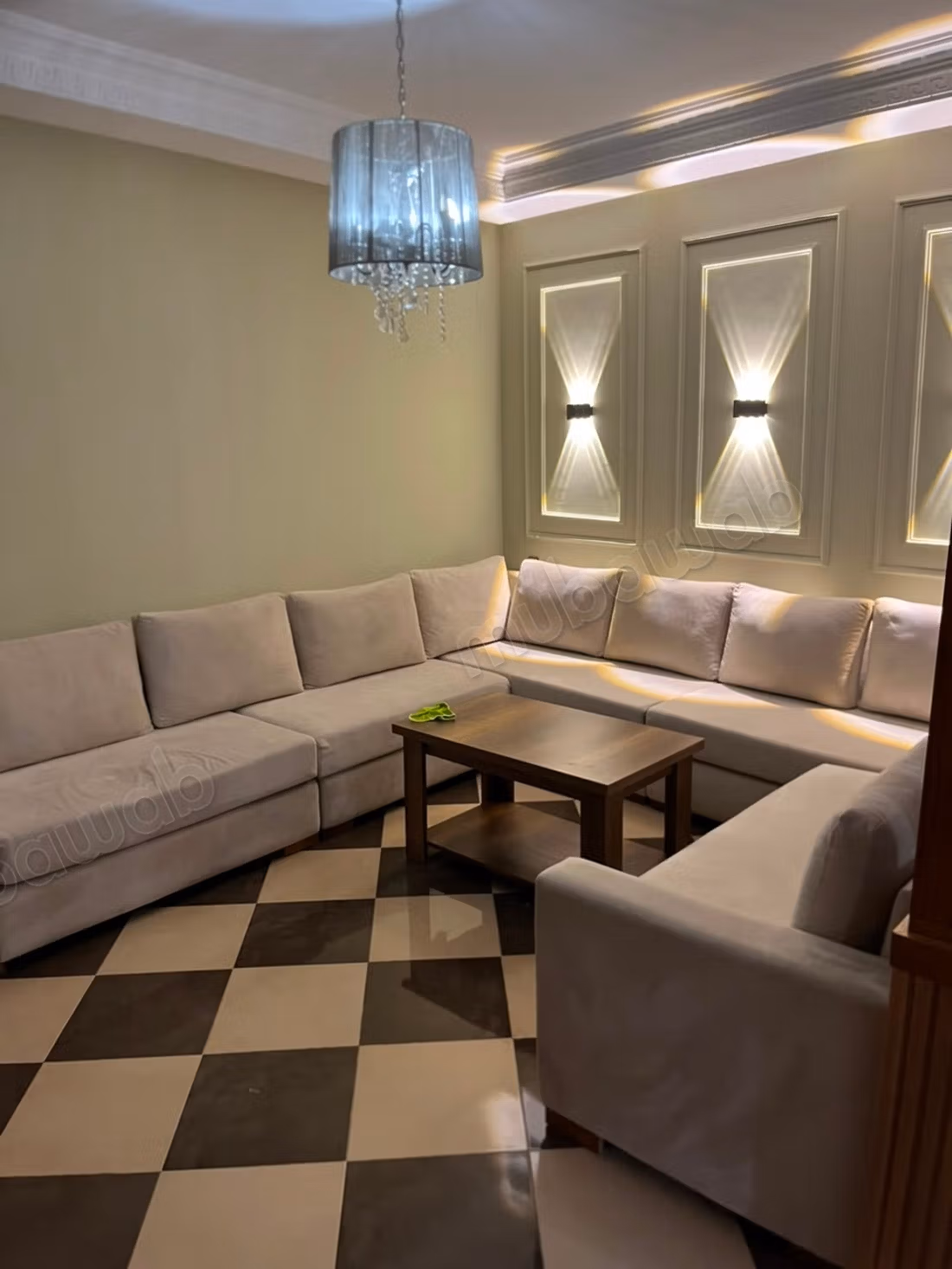 Beautiful apartment for sale in Martil. 2 rooms. Solid door, secured residence