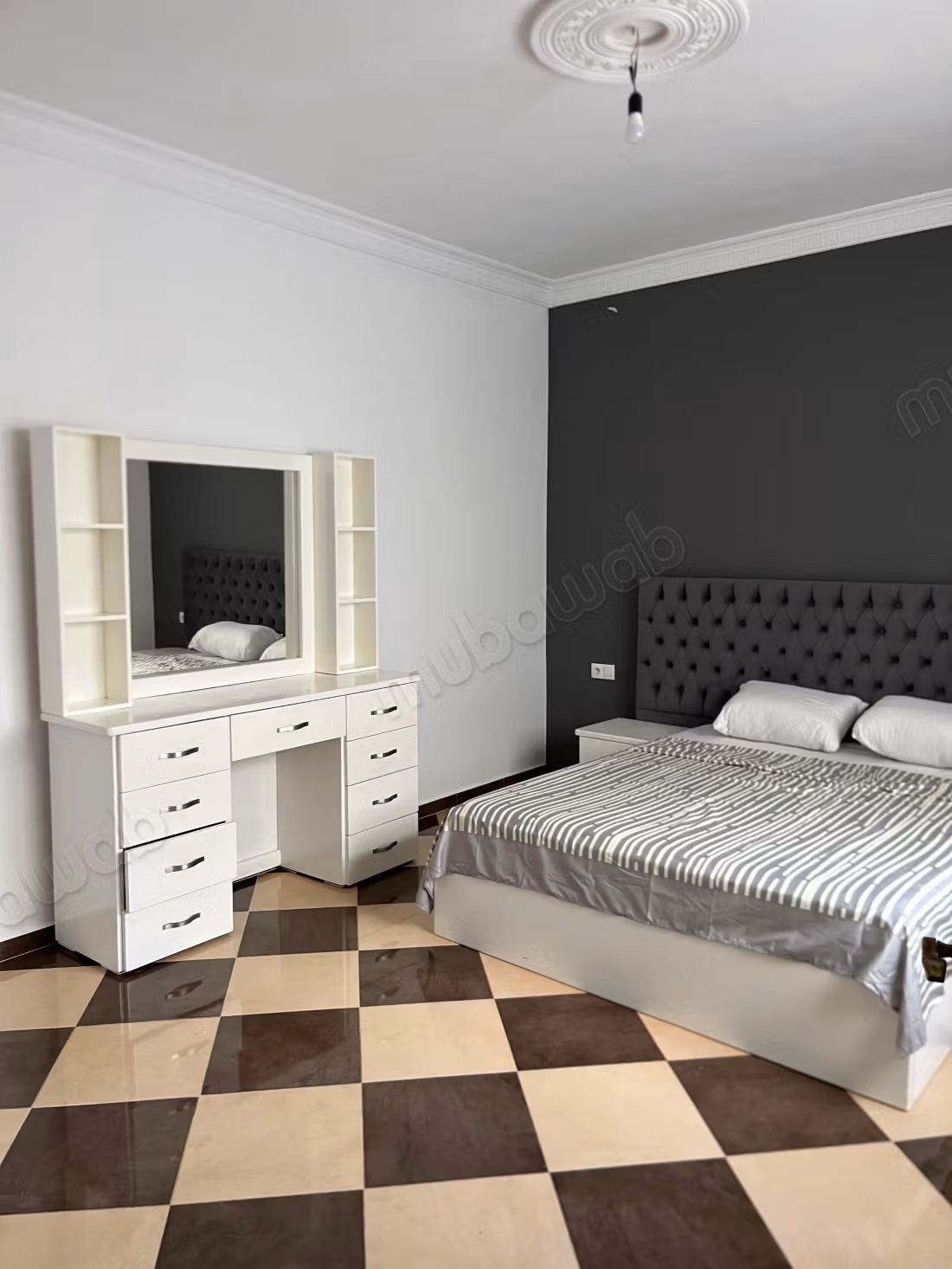 Beautiful apartment for sale in Martil. 2 rooms. Solid door, secured residence