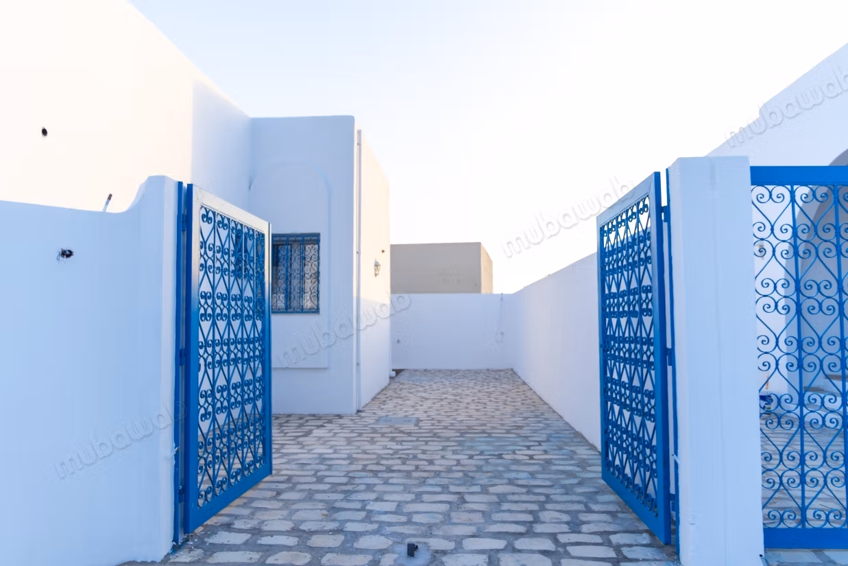 Villa de haut standing à vendre à Kerkennah. Superficie 200 m²