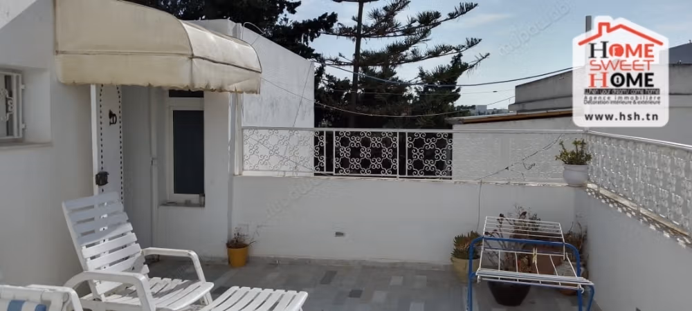 Piano di Villa Dacca Arredato da Affittare a La Marsa