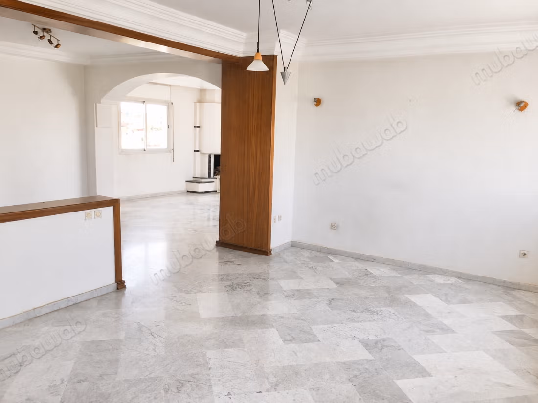 Licht duplex van 225 m² te huur - Ain Diab