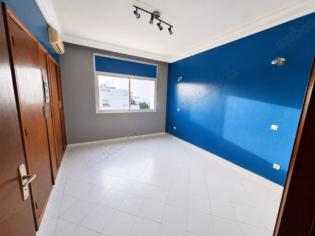 Licht duplex van 225 m² te huur - Ain Diab