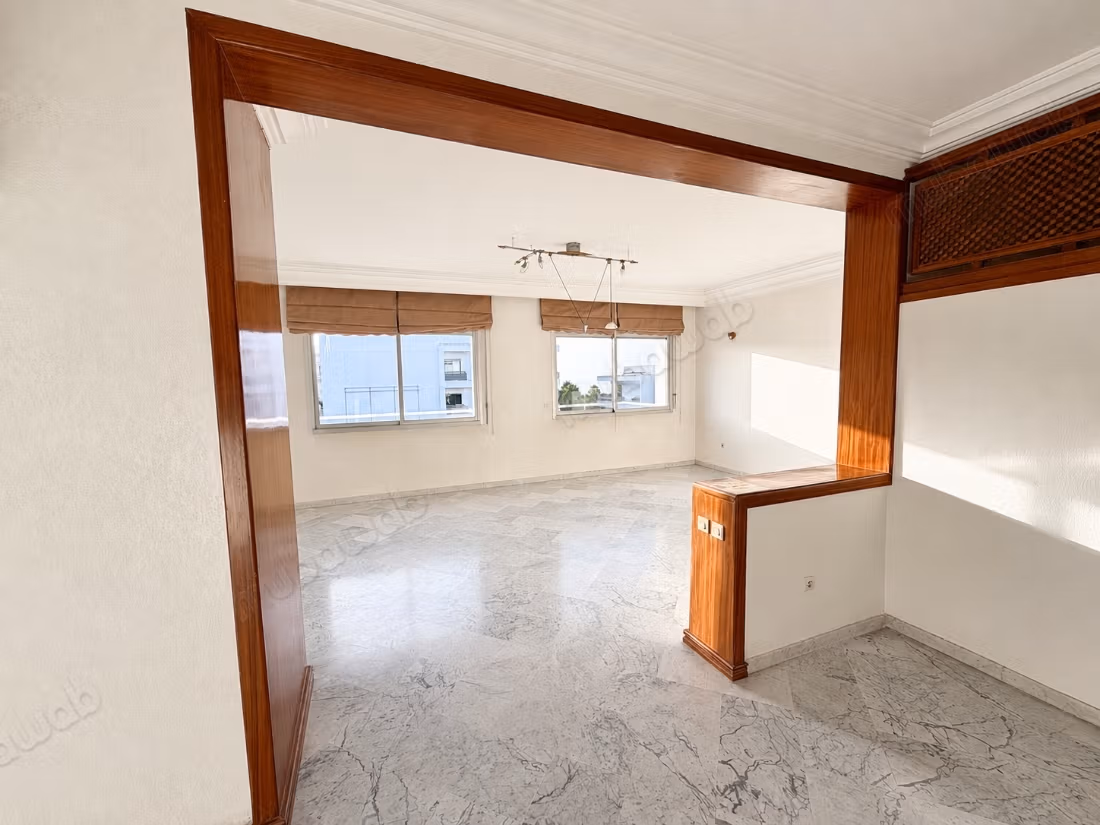 Licht duplex van 225 m² te huur - Ain Diab