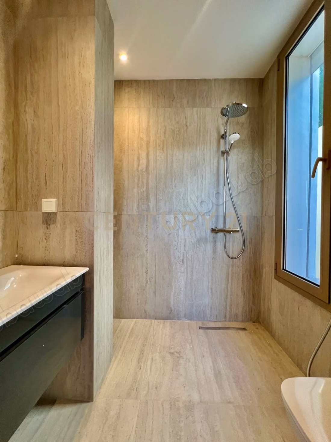 À LOUER – Duplex S3 à Cité Les Pins